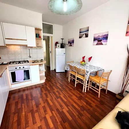 Apartment Ah Beach House Crociera Savona